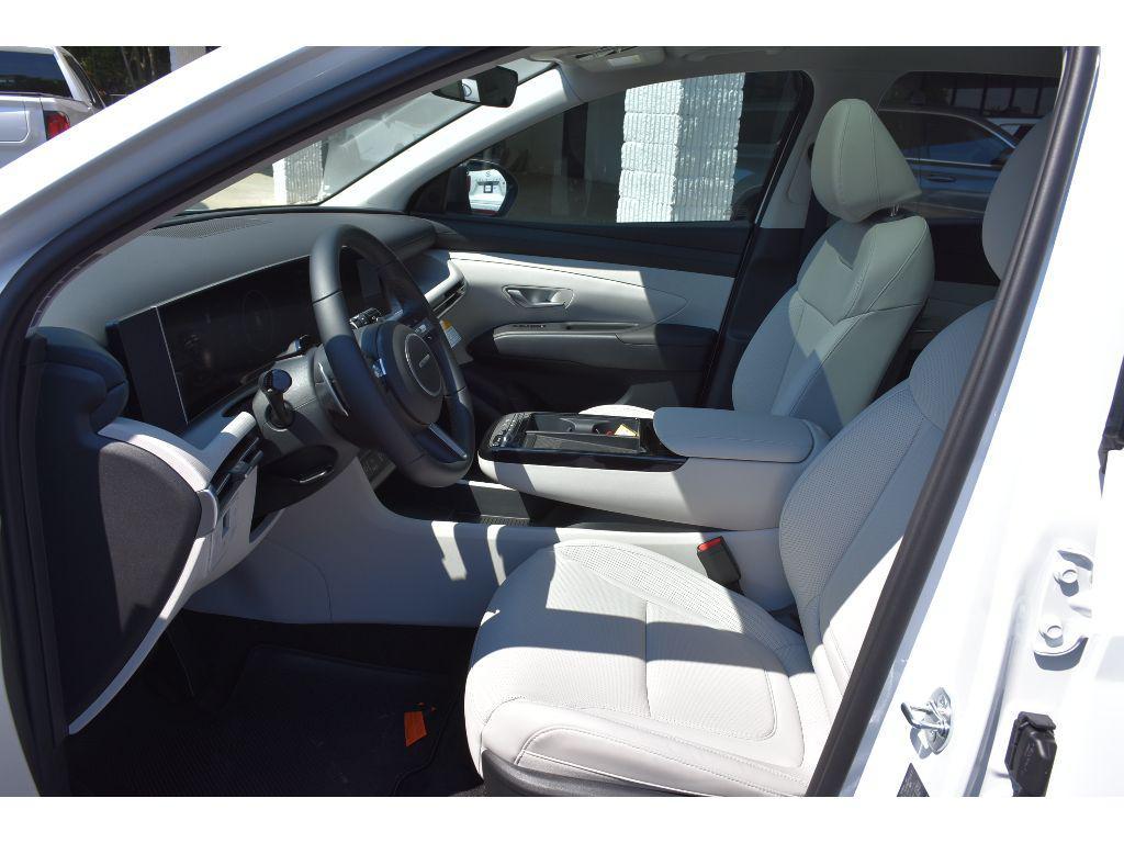 new 2025 Hyundai TUCSON Hybrid car, priced at $38,214