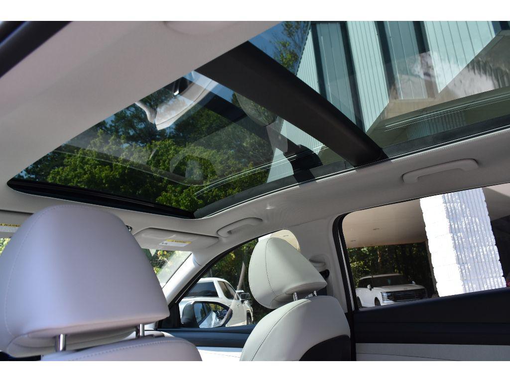 new 2025 Hyundai TUCSON Hybrid car, priced at $38,214