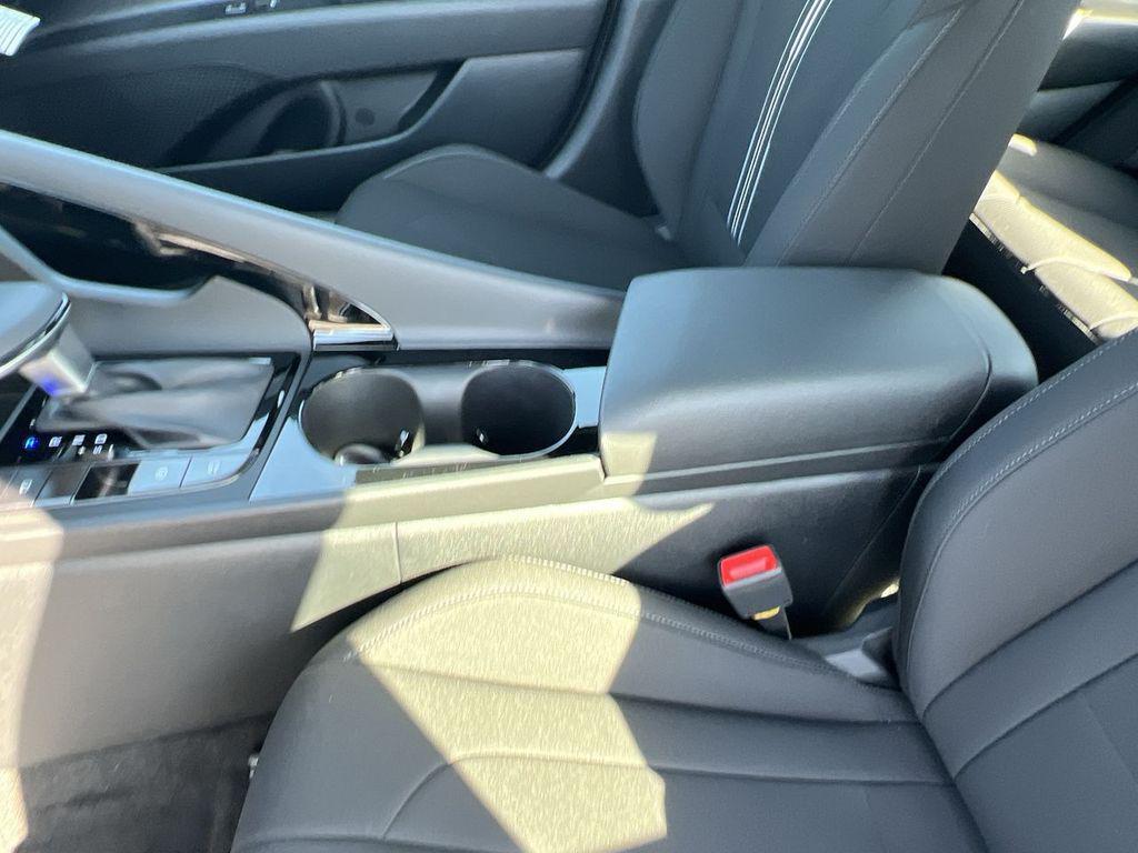 new 2025 Hyundai ELANTRA HEV car, priced at $23,760