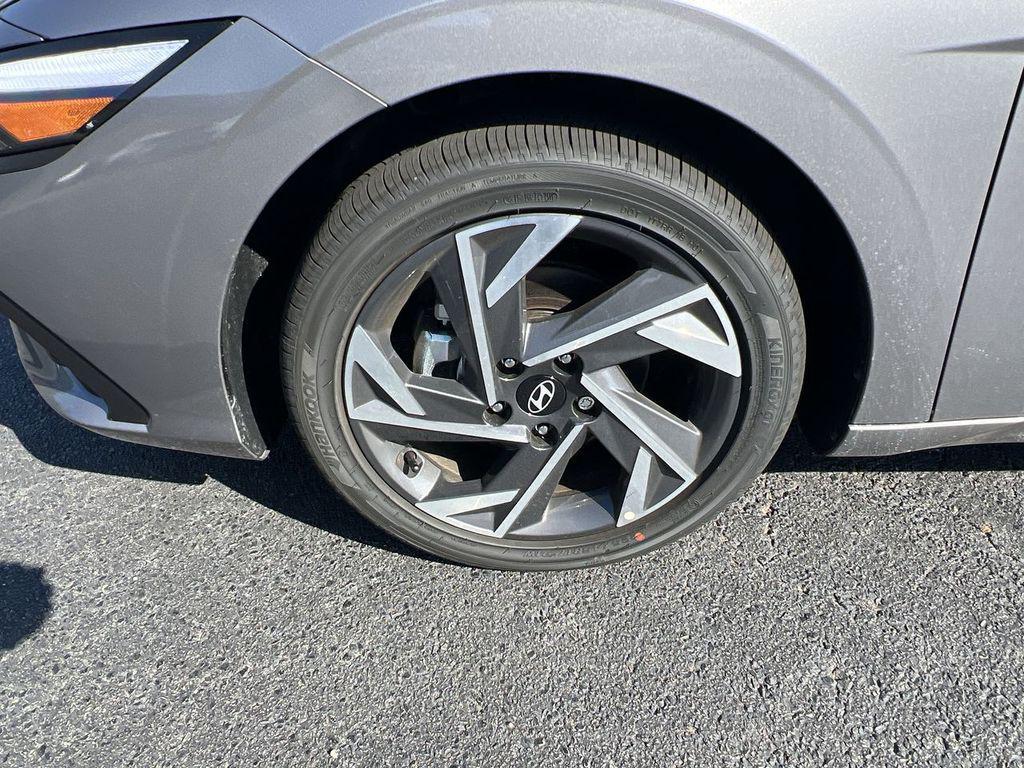 new 2025 Hyundai ELANTRA HEV car, priced at $23,760