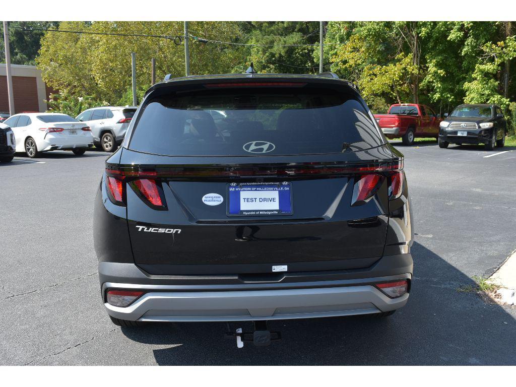 new 2025 Hyundai Tucson car, priced at $32,017