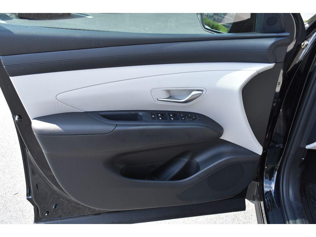 new 2025 Hyundai Tucson car, priced at $32,017