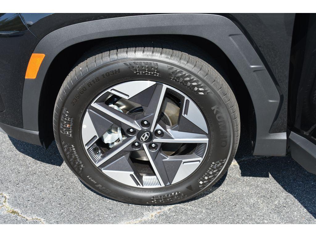 new 2025 Hyundai Tucson car, priced at $32,017