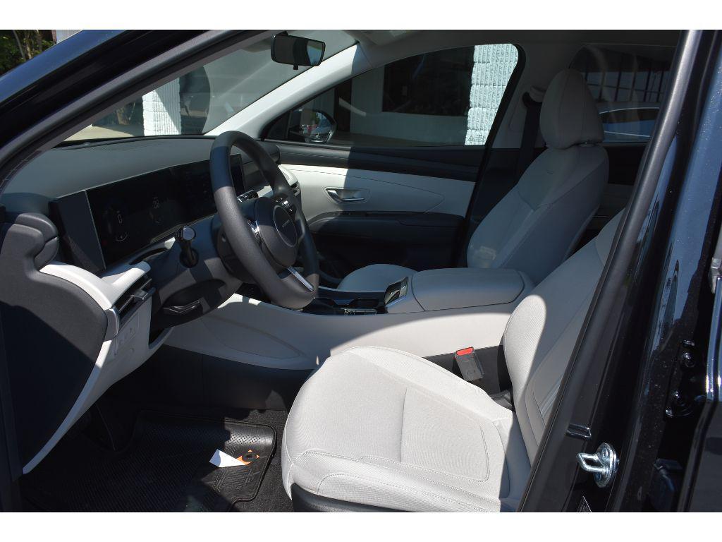 new 2025 Hyundai Tucson car, priced at $32,017