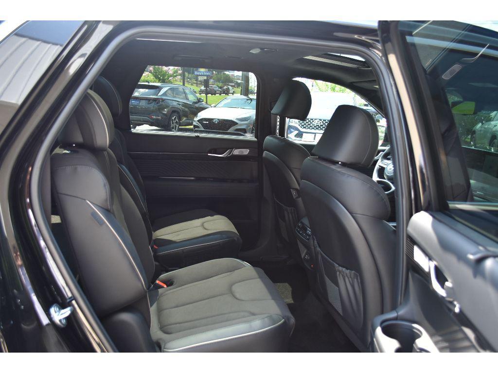 new 2025 Hyundai Palisade car, priced at $54,183