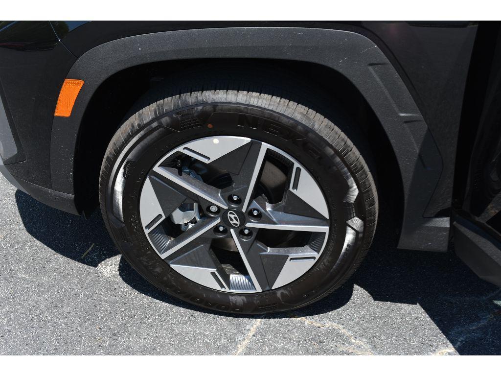 new 2025 Hyundai TUCSON Hybrid car, priced at $37,793