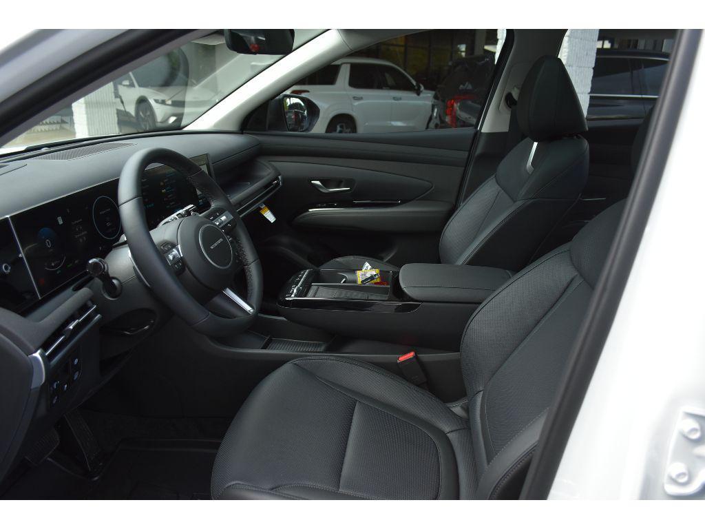 new 2025 Hyundai TUCSON Hybrid car, priced at $42,732