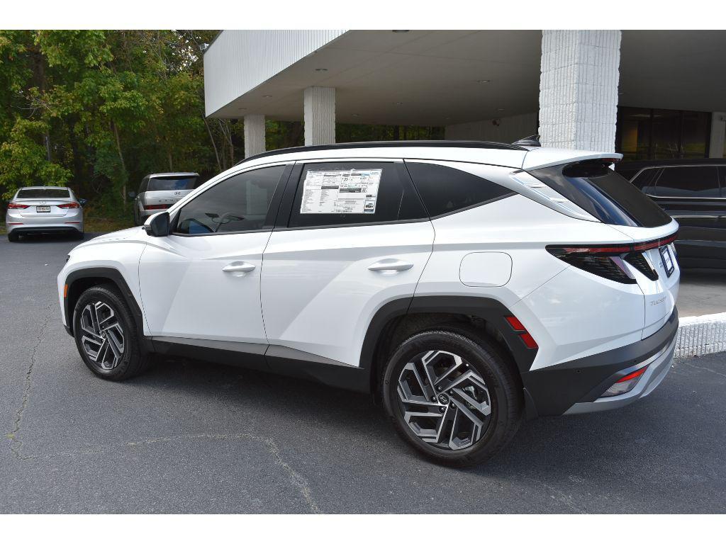 new 2025 Hyundai TUCSON Hybrid car, priced at $42,732