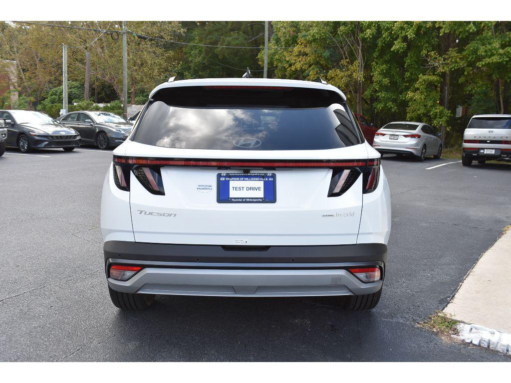 new 2025 Hyundai TUCSON Hybrid car, priced at $42,732