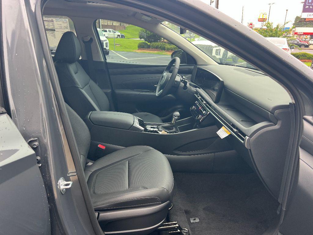new 2025 Hyundai Tucson car, priced at $34,296