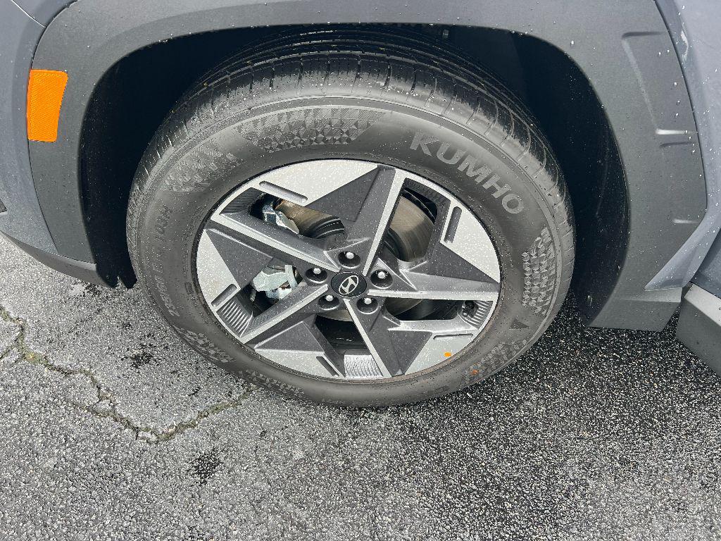 new 2025 Hyundai Tucson car, priced at $34,296