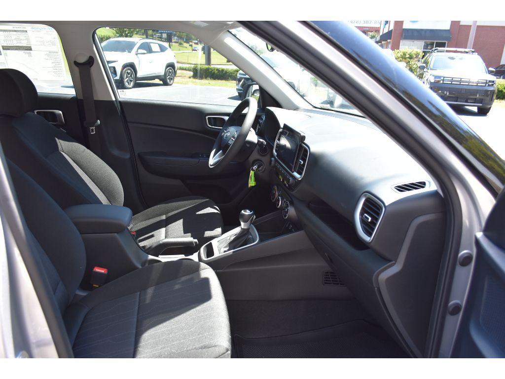 new 2025 Hyundai Venue car, priced at $22,065