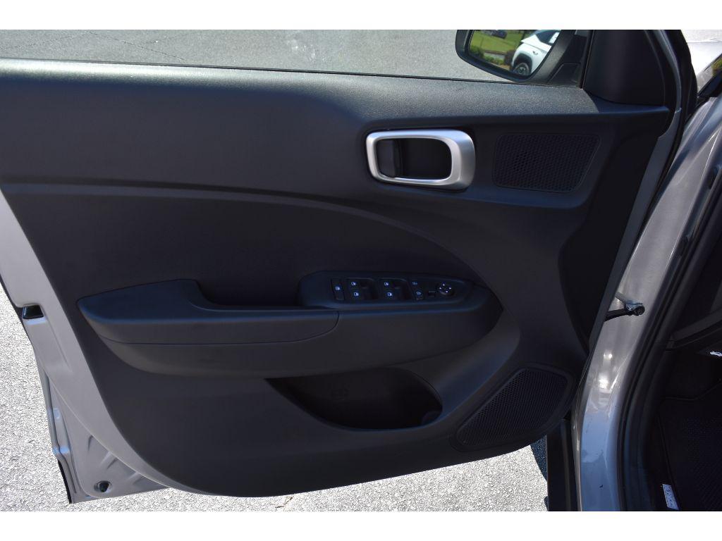 new 2025 Hyundai Venue car, priced at $22,065