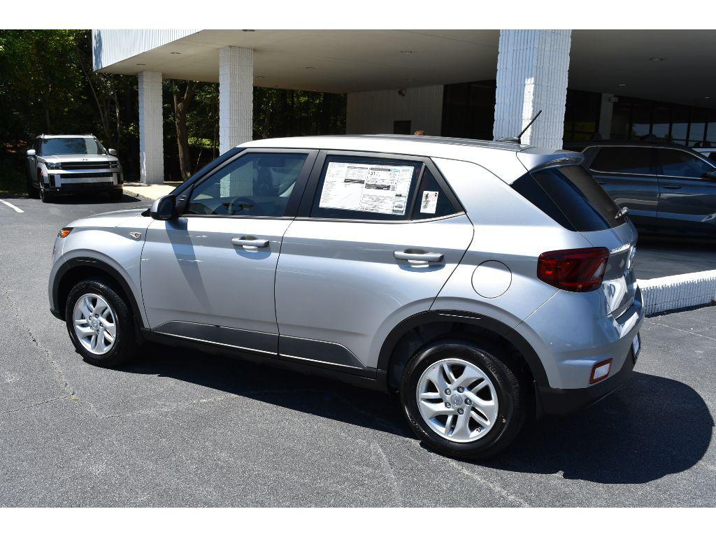 new 2025 Hyundai Venue car, priced at $22,065