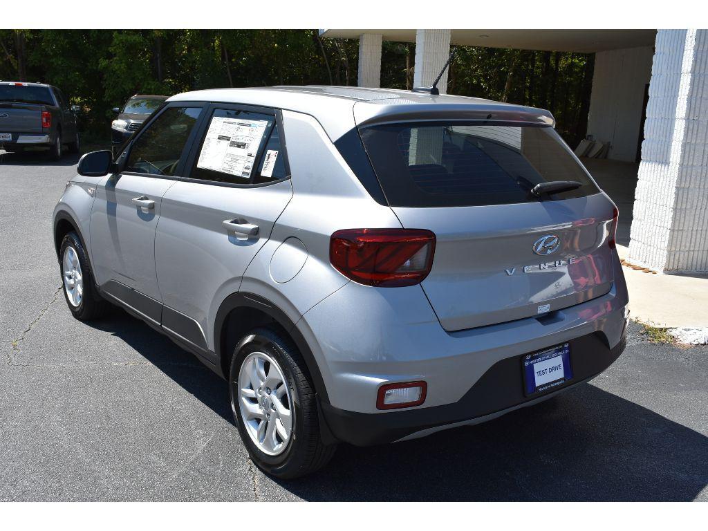 new 2025 Hyundai Venue car, priced at $22,065