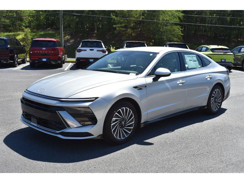 new 2025 Hyundai Sonata Hybrid car, priced at $32,150