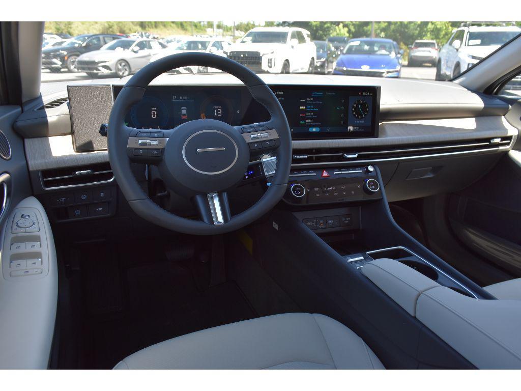 new 2025 Hyundai Sonata Hybrid car, priced at $32,150