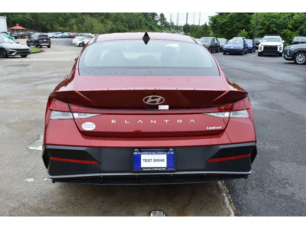 new 2025 Hyundai Elantra car, priced at $29,035