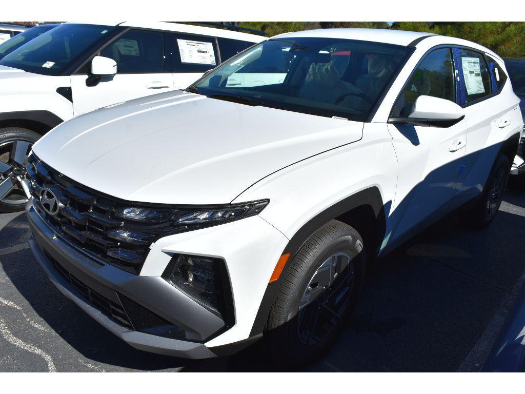 new 2026 Hyundai TUCSON Hybrid car, priced at $35,360
