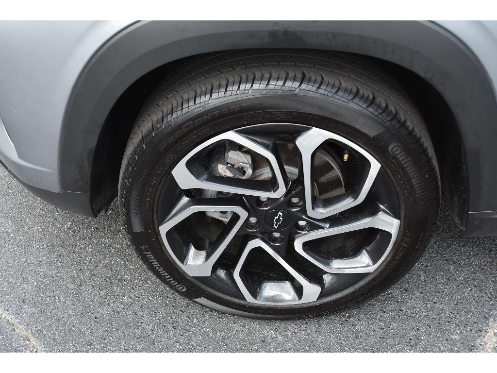 used 2025 Chevrolet Trax car, priced at $22,631