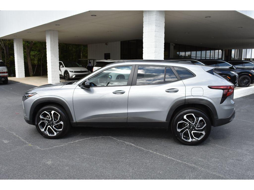 used 2025 Chevrolet Trax car, priced at $22,631