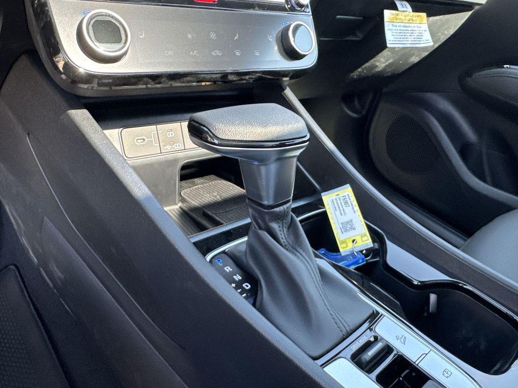 new 2025 Hyundai SANTA CRUZ car, priced at $34,261