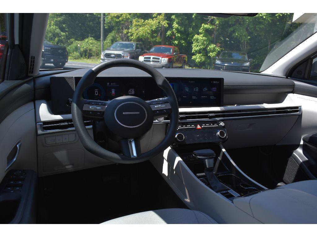new 2025 Hyundai Tucson car, priced at $32,219