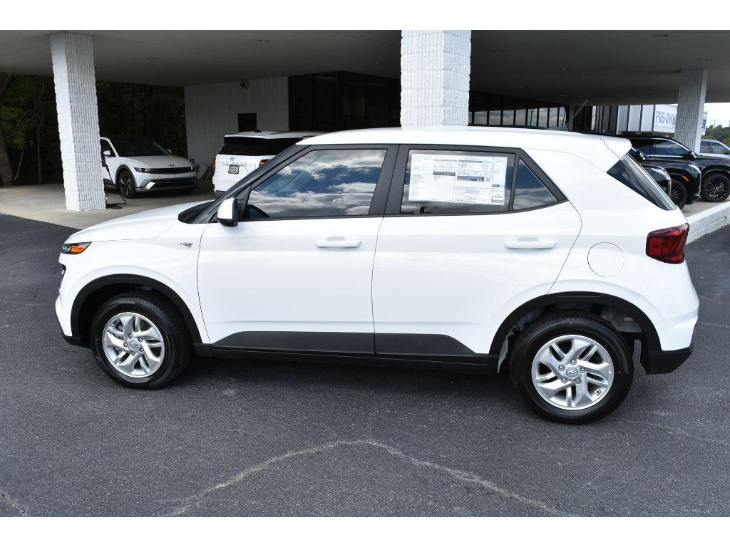 new 2025 Hyundai Venue car, priced at $21,940