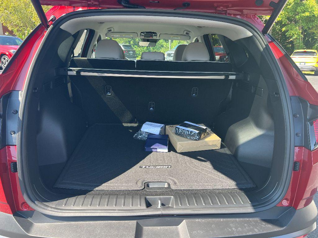 new 2025 Hyundai Tucson car, priced at $32,602