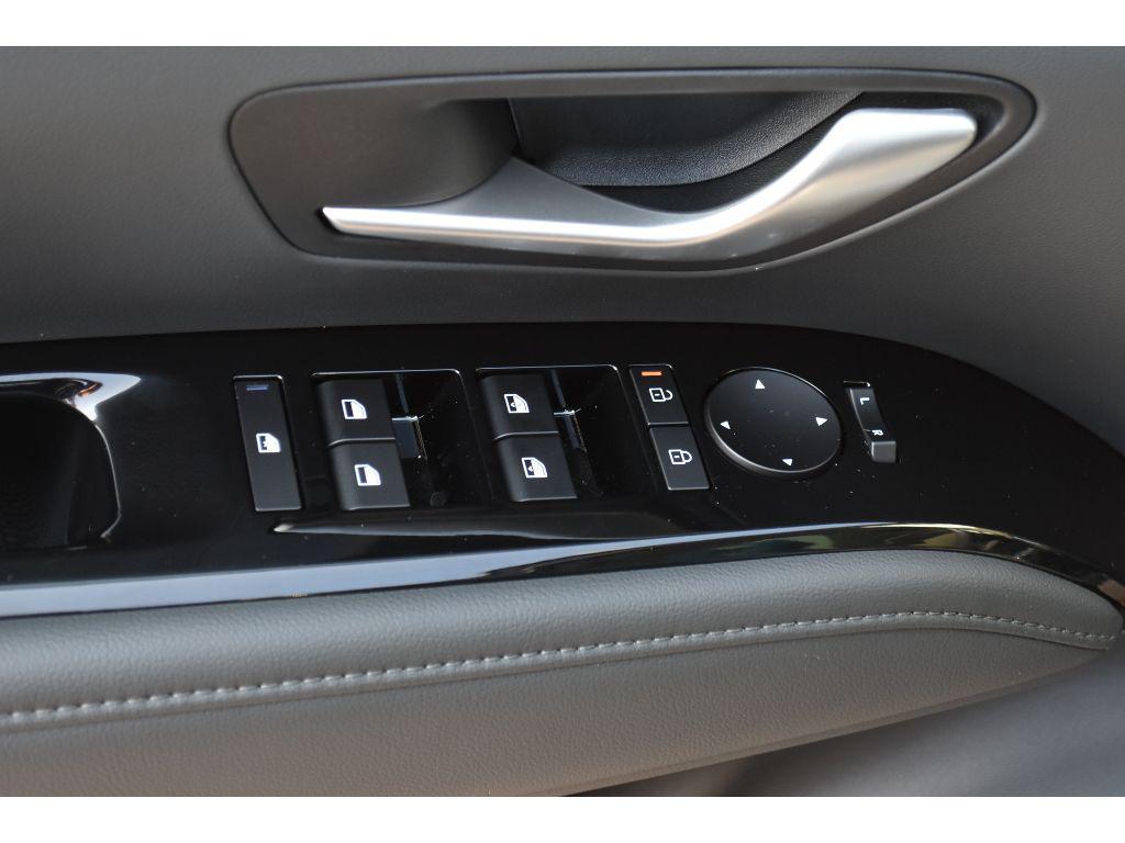 new 2025 Hyundai TUCSON Hybrid car, priced at $42,262