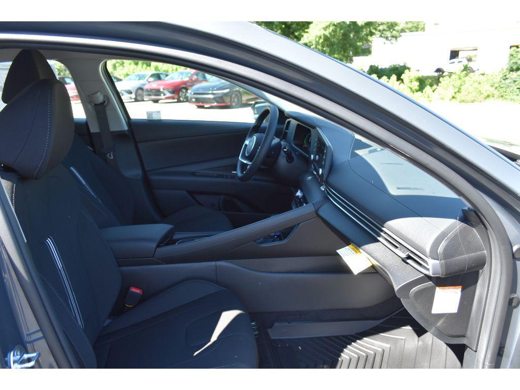 new 2025 Hyundai ELANTRA HEV car, priced at $27,265