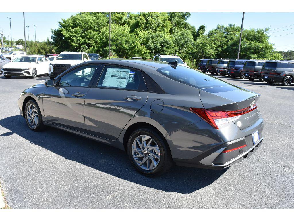 new 2025 Hyundai ELANTRA HEV car, priced at $27,265