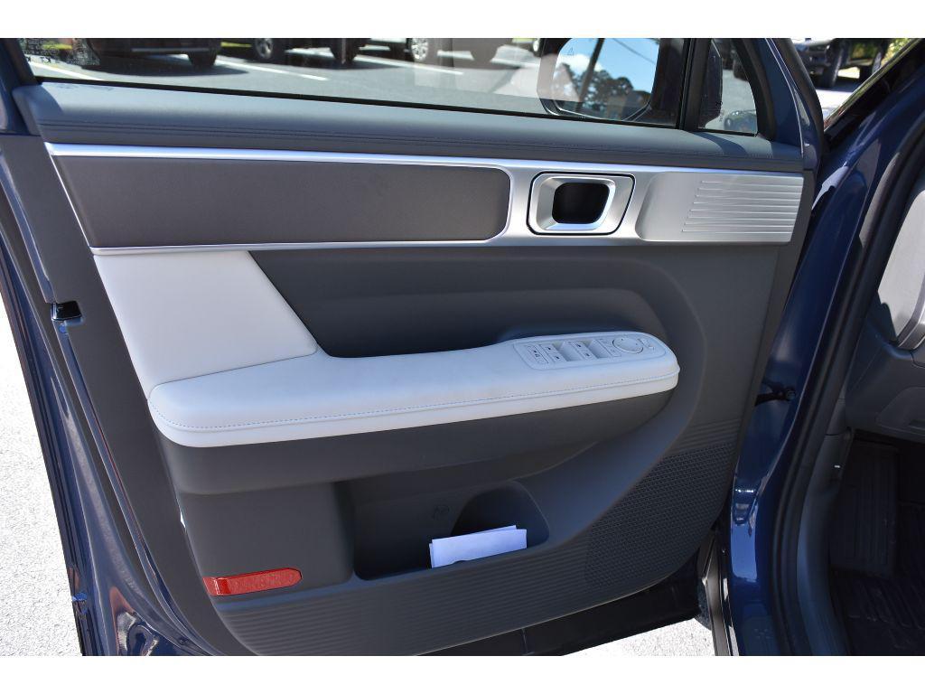 new 2025 Hyundai Santa Fe car, priced at $38,708