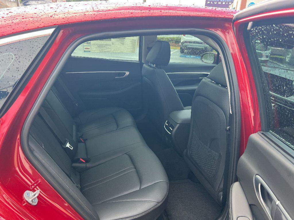 new 2025 Hyundai Sonata Hybrid car, priced at $38,735