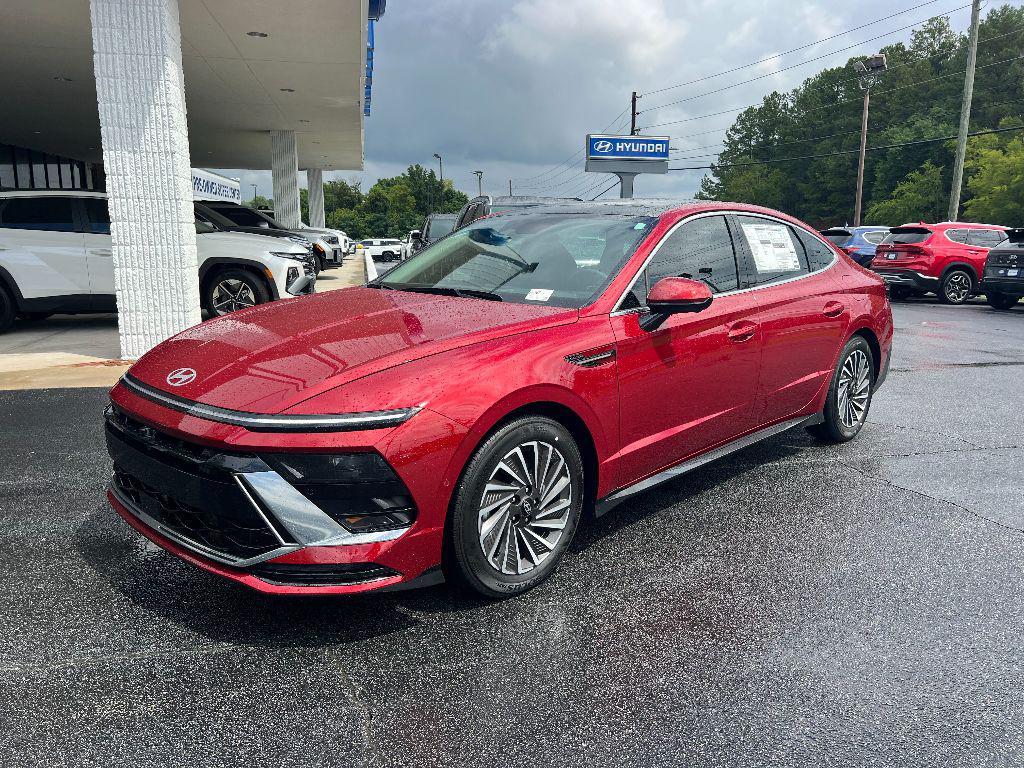 new 2025 Hyundai Sonata Hybrid car, priced at $38,735