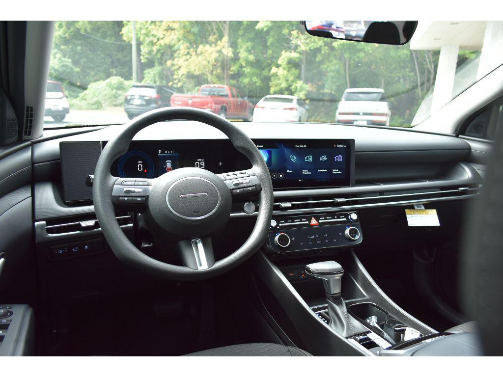 new 2026 Hyundai Tucson car, priced at $33,000