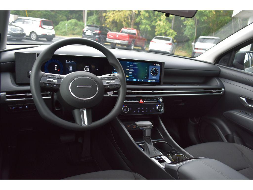 new 2026 Hyundai Tucson car, priced at $33,000