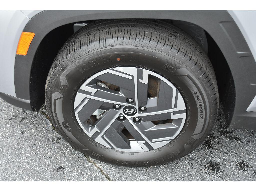 new 2025 Hyundai TUCSON Hybrid car, priced at $33,973