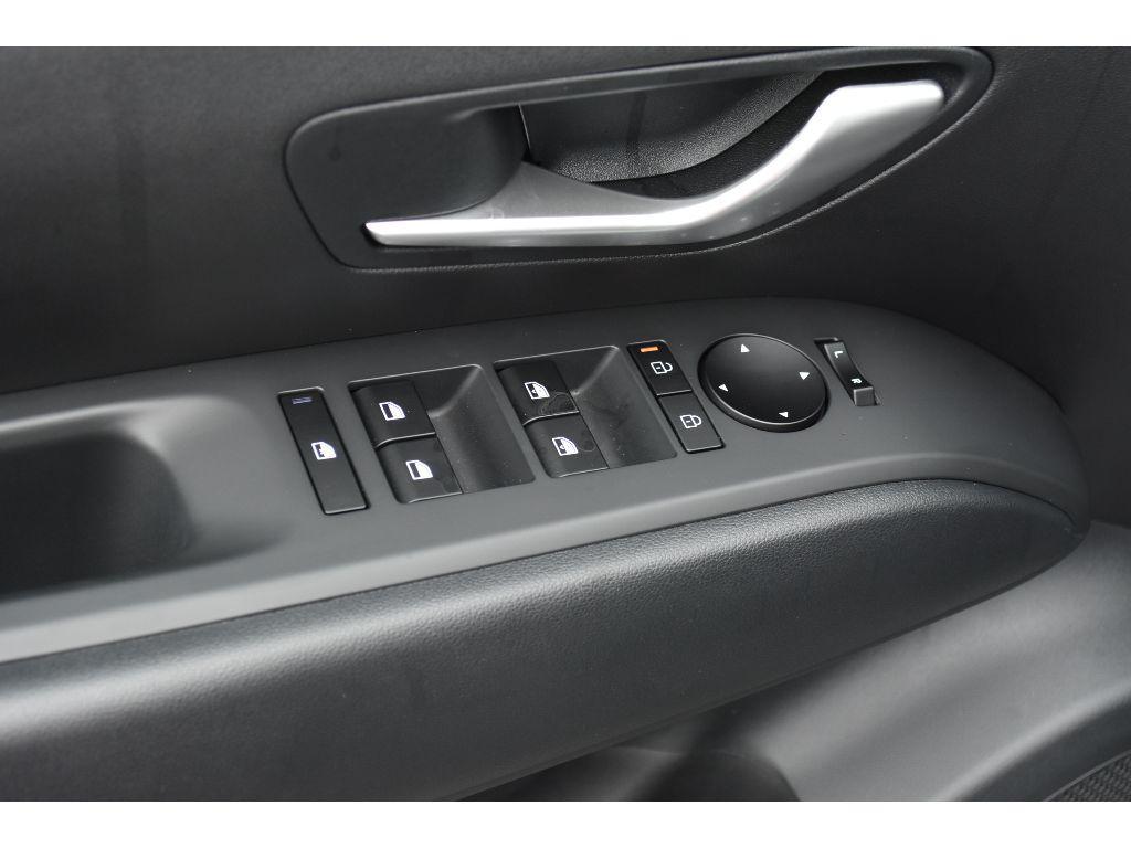 new 2025 Hyundai TUCSON Hybrid car, priced at $33,973