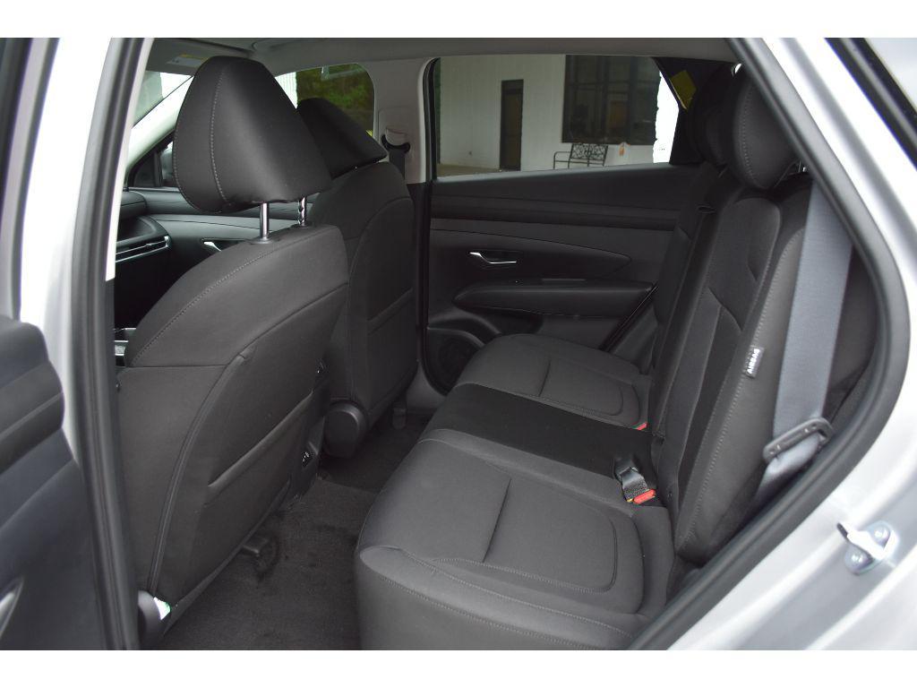 new 2025 Hyundai TUCSON Hybrid car, priced at $33,973