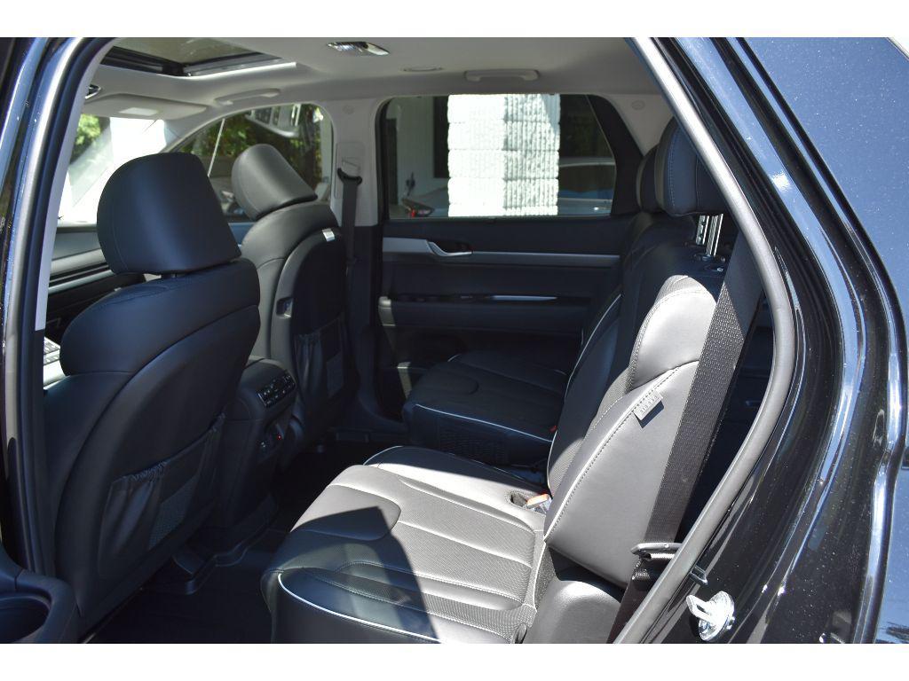 new 2025 Hyundai Palisade car, priced at $45,376