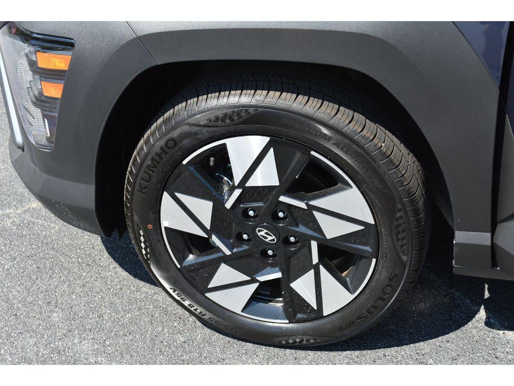 new 2025 Hyundai Kona car, priced at $25,984