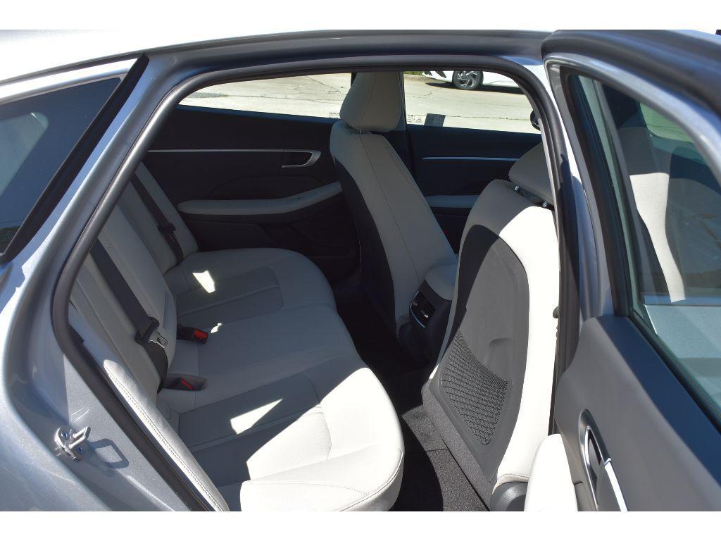 new 2025 Hyundai Sonata Hybrid car, priced at $27,199