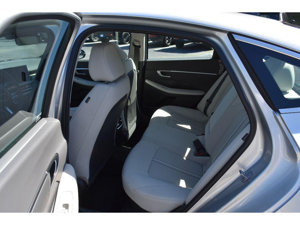 new 2025 Hyundai Sonata Hybrid car, priced at $27,199