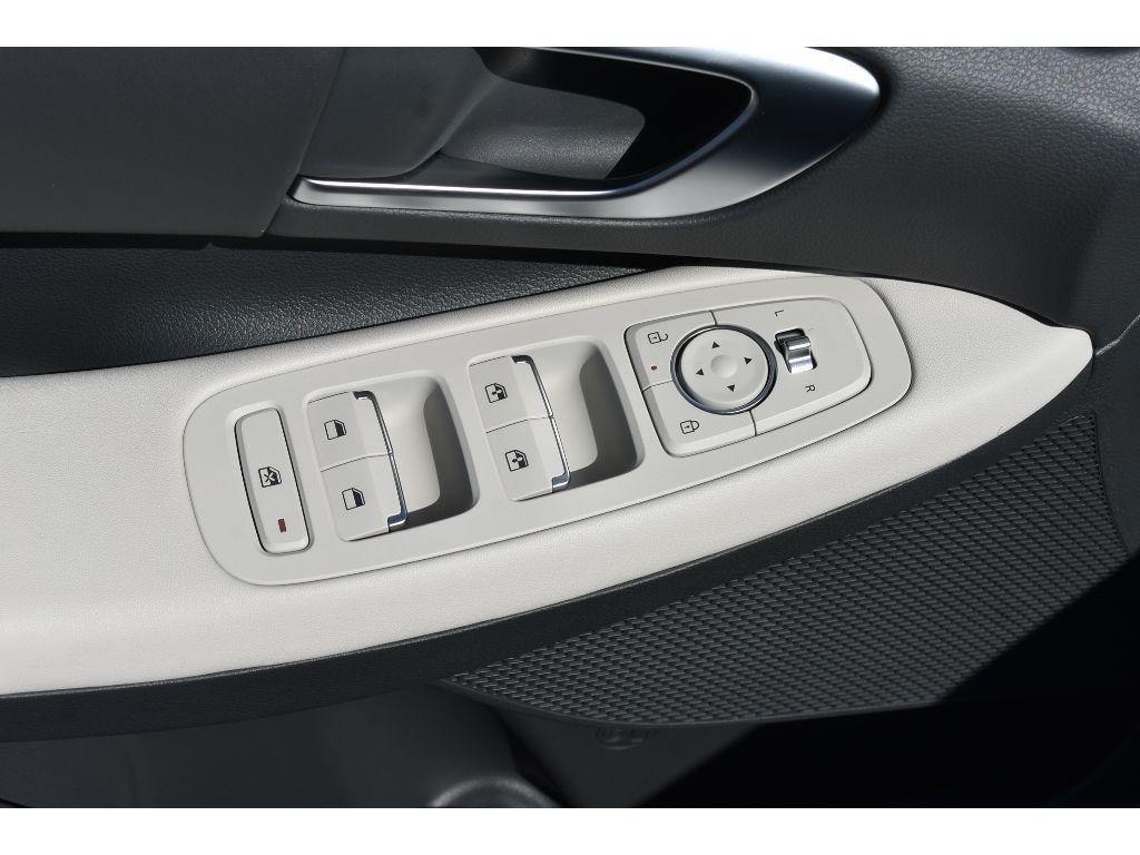 new 2025 Hyundai Sonata Hybrid car, priced at $27,199