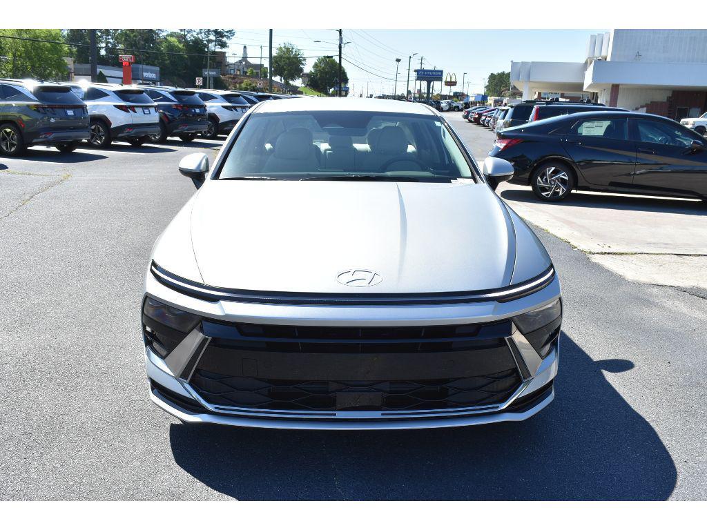 new 2025 Hyundai Sonata Hybrid car, priced at $27,199