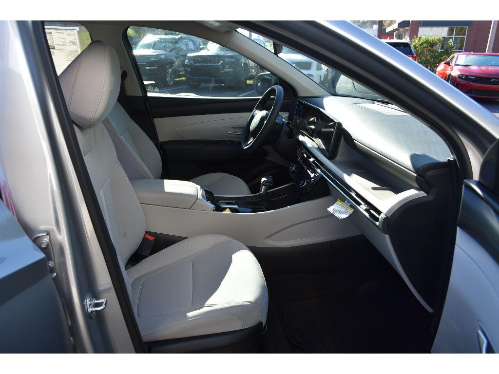 new 2026 Hyundai Tucson car, priced at $33,000
