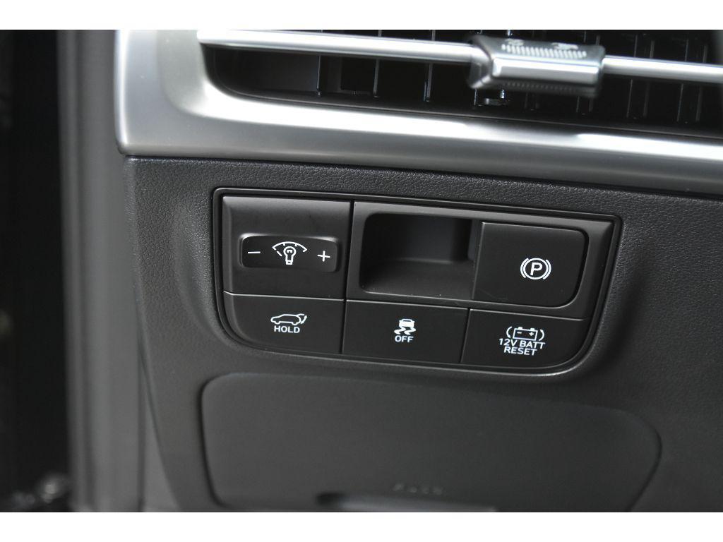 new 2025 Hyundai TUCSON Hybrid car, priced at $42,292