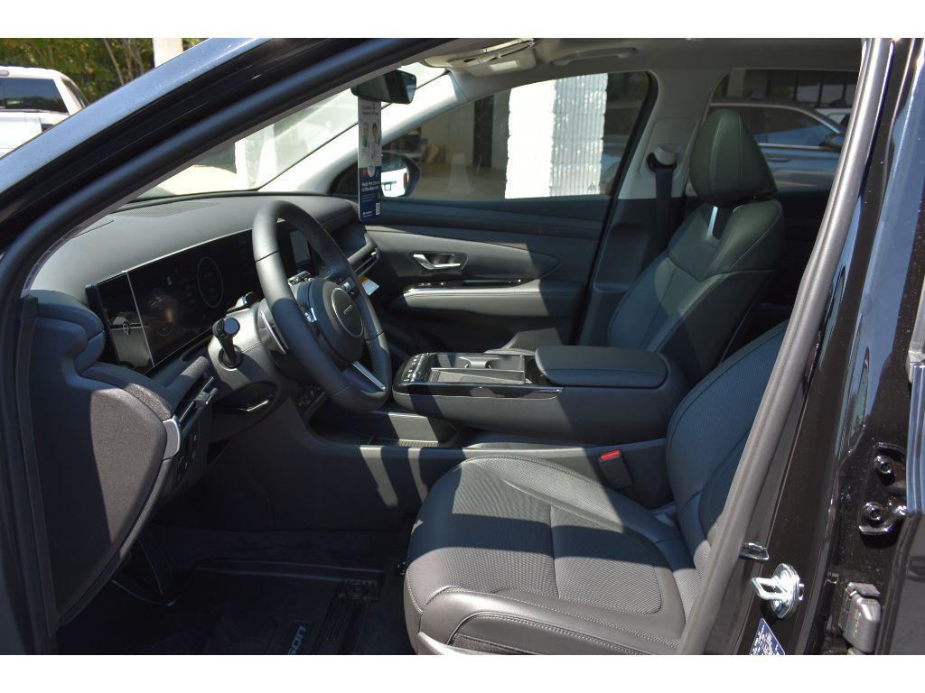 new 2025 Hyundai TUCSON Hybrid car, priced at $42,262