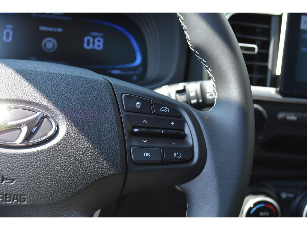 new 2025 Hyundai Venue car, priced at $24,039